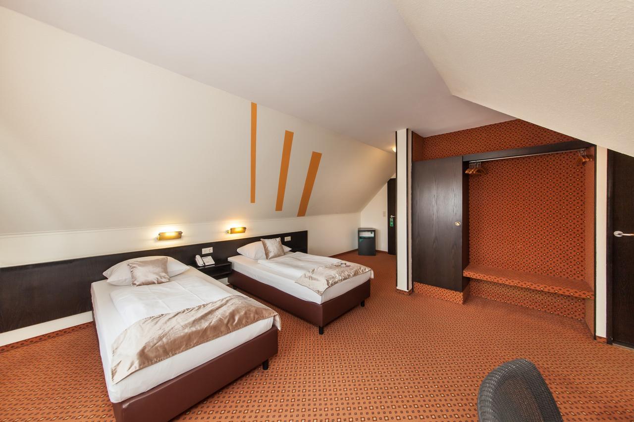 Hotel Strohgaeu Korntal-Münchingen Kültér fotó