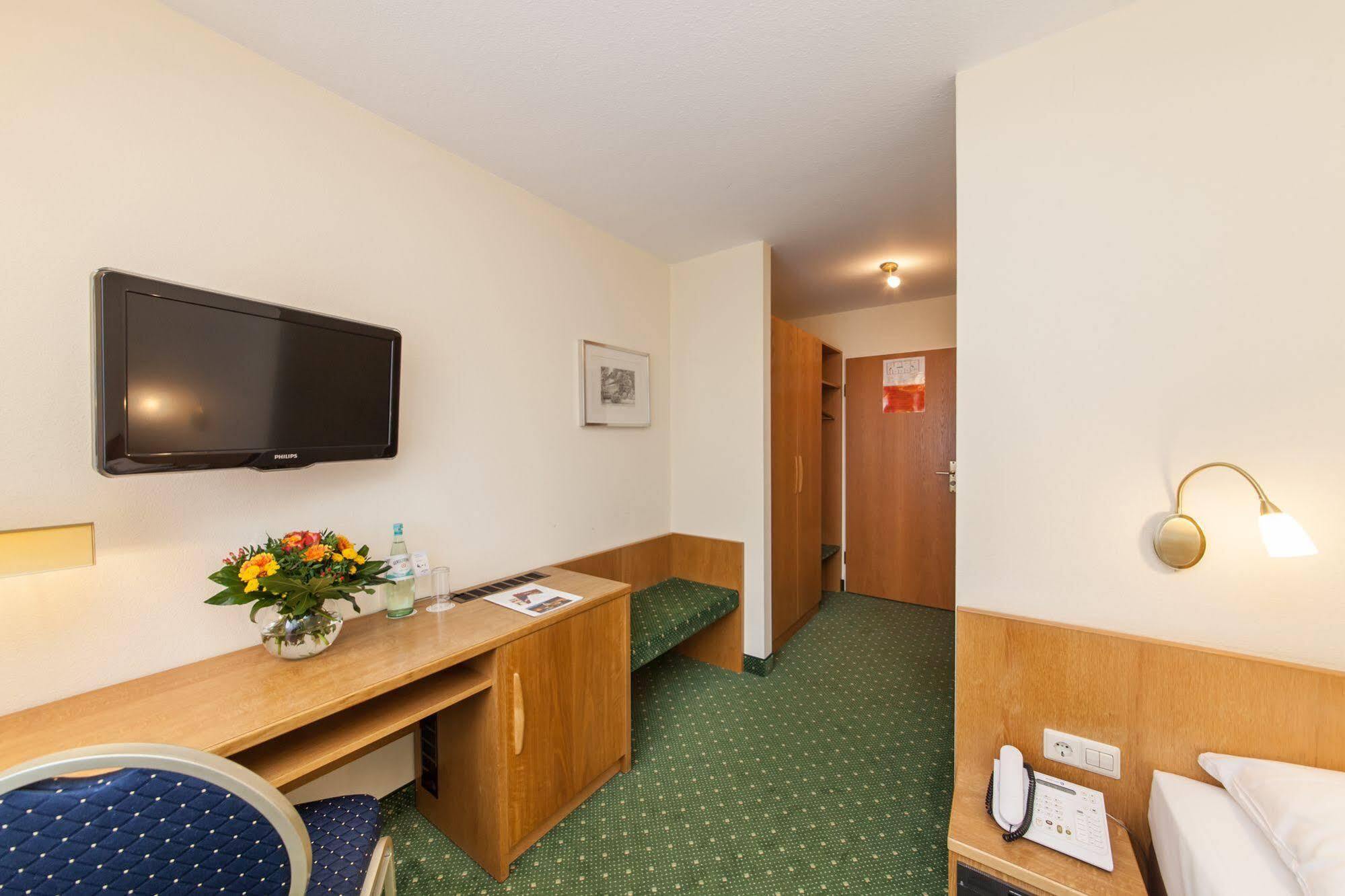 Hotel Strohgaeu Korntal-Münchingen Kültér fotó